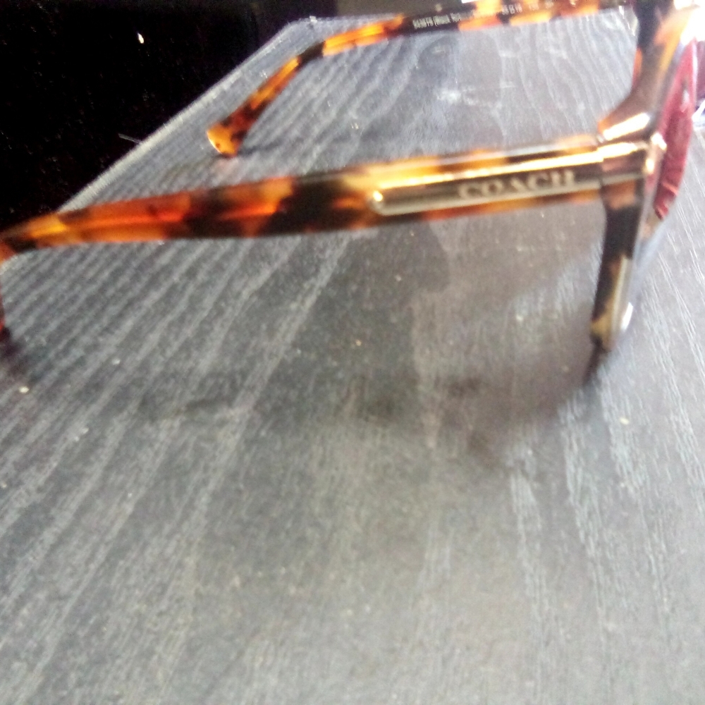 Sunglasses - Picture 2 of 5